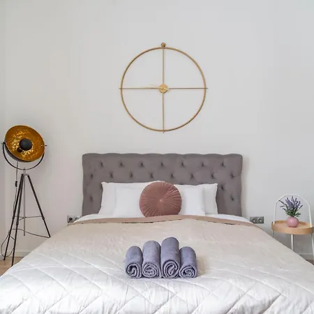 Exclusive Next To The Fashion Street Apartmán