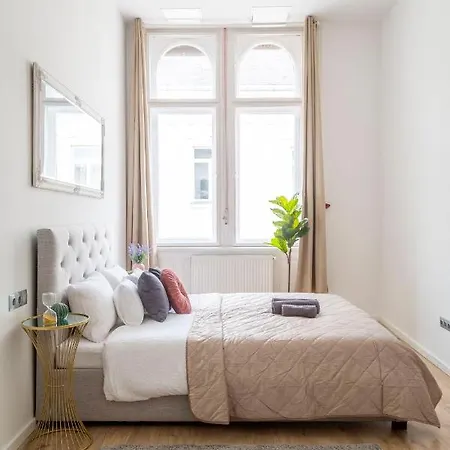 Apartment Exclusive Next To The Fashion Street