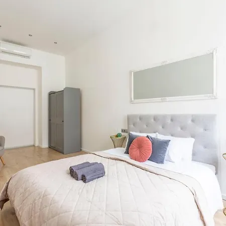 Exclusive Next To The Fashion Street Apartment Budapest